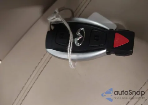 2018 Infiniti Qx30 Premium z USA, uszkodzony, nr VIN SJKCH5CR5JA048258